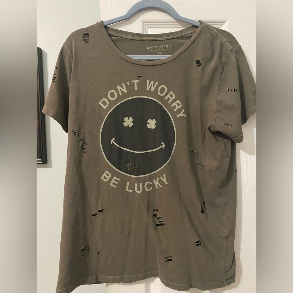 Lucky stressed tee